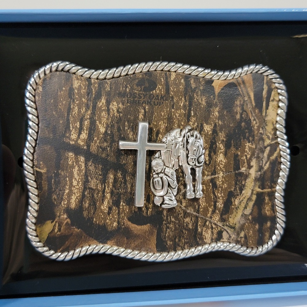 Nocona Belt Co Mens Mossy Oak Camo Kneeling Cowboy Cross Belt Buckle 37060